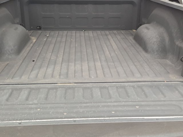 Used 2013 RAM 1500 Classic SLT w/ Premium Display Pkg RWD image 5
