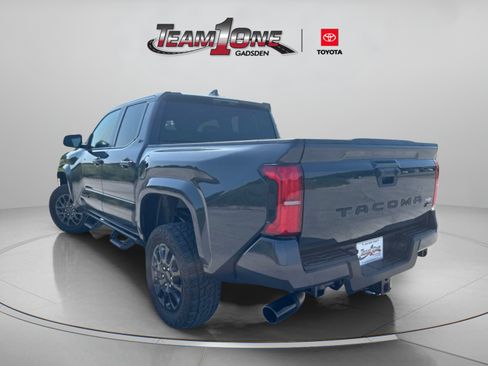 Used 2024 Toyota Tacoma SR5 RWD image 7