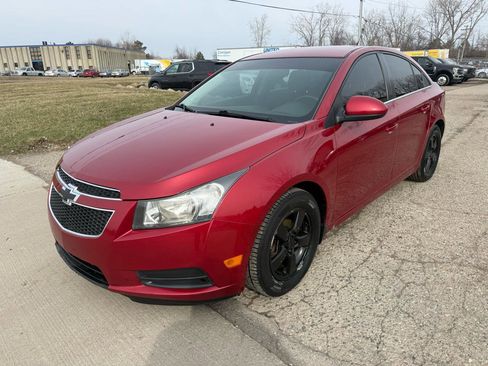 Used 2011 Chevrolet Cruze LT image 1