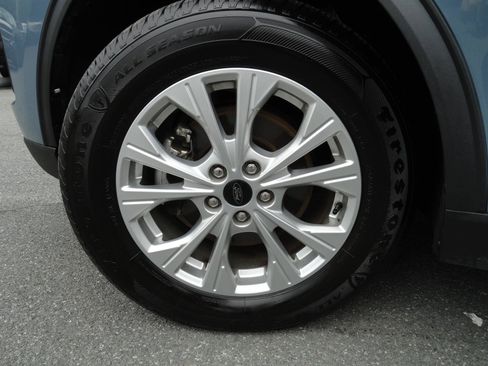 Used 2024 Ford Escape Active AWD/4WD image 3