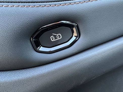 New 2026 Jeep Cherokee Limited image 16