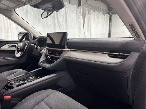 Used 2025 Ford Explorer Active image 58