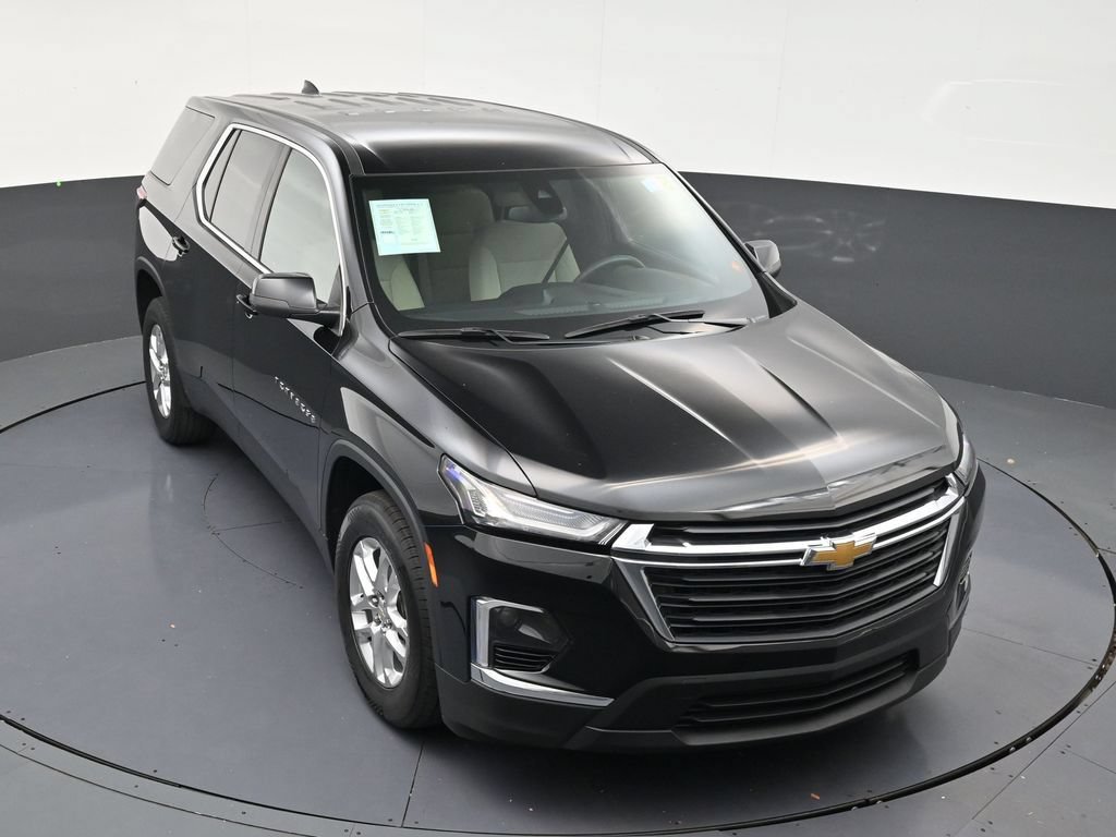 Used 2023 Chevrolet Traverse LS FWD image 19