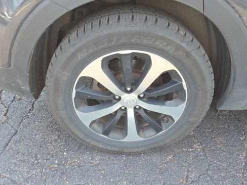 Used 2018 Kia Sorento EX AWD/4WD image 9