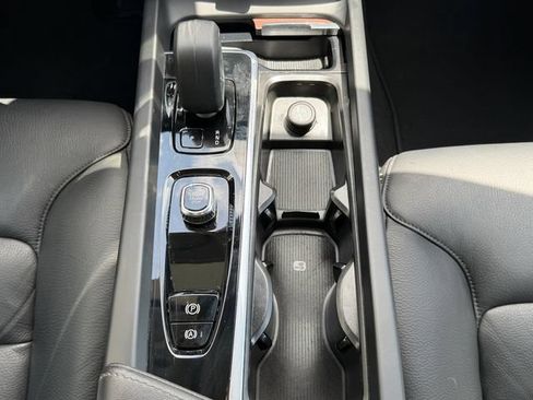 Certified 2023 Volvo S60 B5 Plus w/ Climate Package AWD/4WD image 19