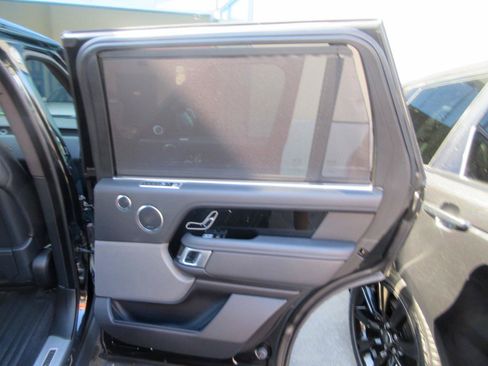 Used 2021 Land Rover Range Rover P525 Westminster Edition LWB AWD/4WD image 31