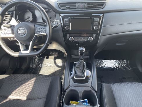 Used 2019 Nissan Rogue SV image 20