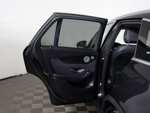 Used 2021 Mercedes-Benz GLC 300 4MATIC w/ Multimedia Package image 24