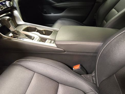 Used 2020 Honda Accord Sport image 26