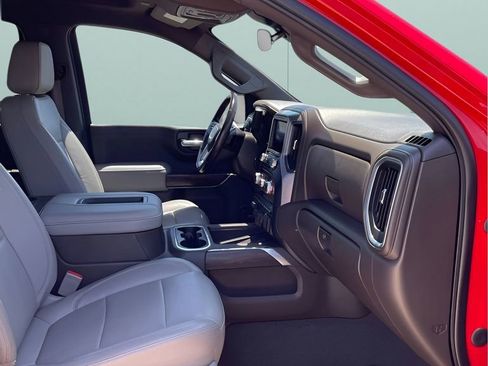 Used 2020 GMC Sierra 1500 SLT RWD image 16