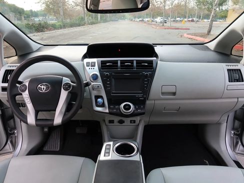 Used 2012 Toyota Prius V Five FWD image 18