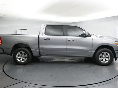 Used 2024 RAM 1500 Laramie AWD/4WD image 12