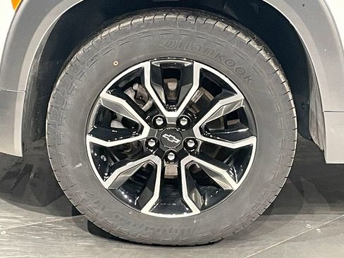 Used 2024 Chevrolet TrailBlazer ACTIV w/ Driver Confidence Package AWD/4WD image 35