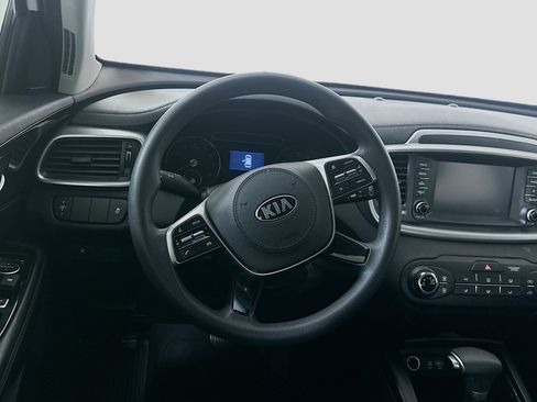 Used 2019 Kia Sorento L FWD image 17