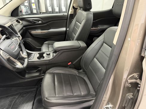 Used 2023 GMC Acadia Denali w/ Trailering Package FWD image 13