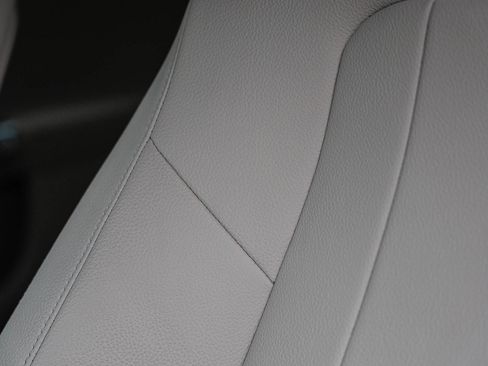 Certified 2025 Mercedes-Benz GLB 250 image 25