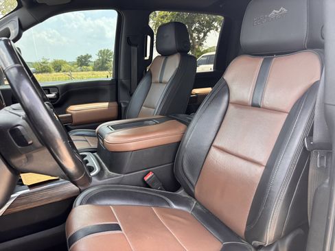 Used 2021 Chevrolet Silverado 2500 High Country w/ Z71 Off-Road Package AWD/4WD image 12
