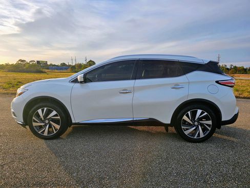 Used 2015 Nissan Murano Platinum w/ Platinum Technology Package image 2