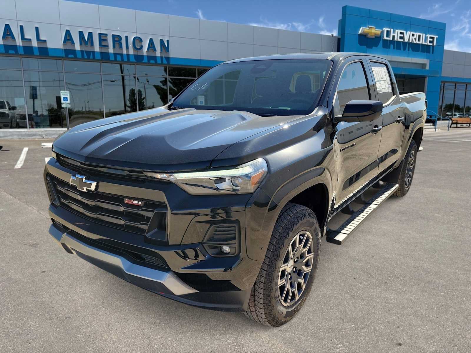 New 2026 Chevrolet Colorado Z71 w/ Technology Package AWD/4WD image 1