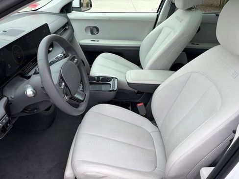 Used 2025 Hyundai Ioniq 5 Limited image 11