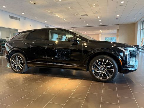 New 2026 Cadillac Optiq Sport 1 AWD/4WD image 8