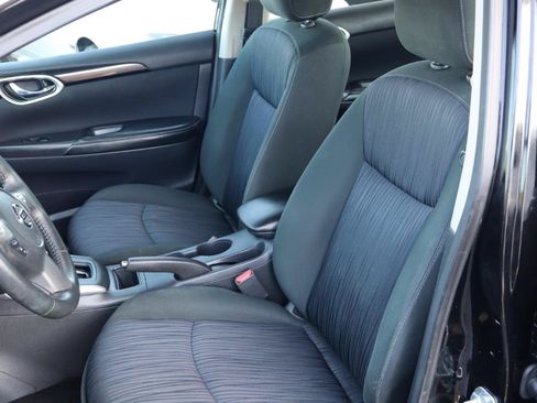 Used 2019 Nissan Sentra SV FWD image 12