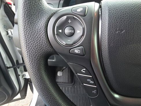 Used 2023 Honda Ridgeline Sport image 19