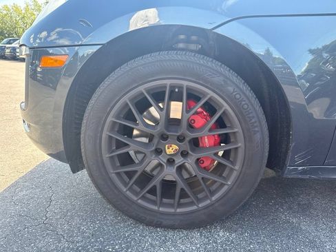 Used 2017 Porsche Macan GTS AWD/4WD image 12