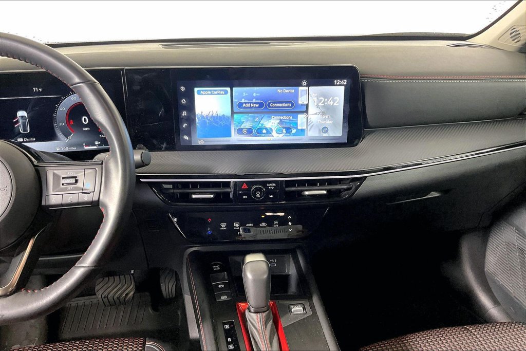 Used 2025 Nissan Kicks SR FWD image 8