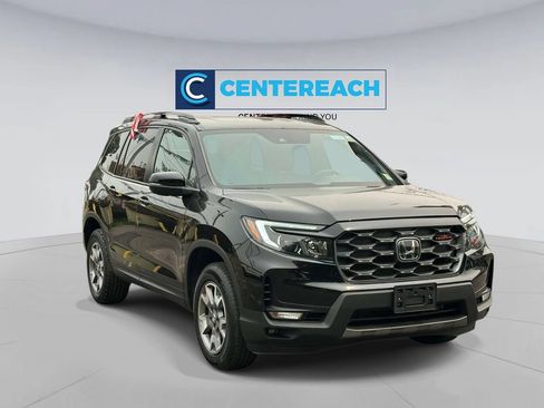 Used 2022 Honda Passport TrailSport image 2