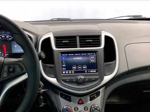 Used 2020 Chevrolet Sonic LT FWD image 5
