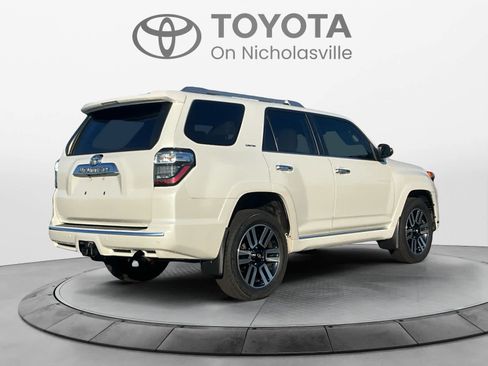 Used 2022 Toyota 4Runner Limited AWD/4WD image 5