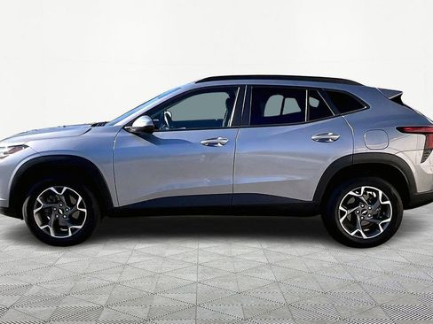 Certified 2024 Chevrolet Trax LT w/ LT Convenience Package image 6