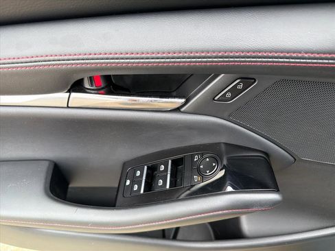 Used 2025 MAZDA MAZDA3 s image 9