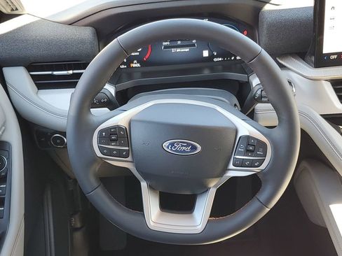 New 2026 Ford Explorer Active w/ Active Comfort Package image 30