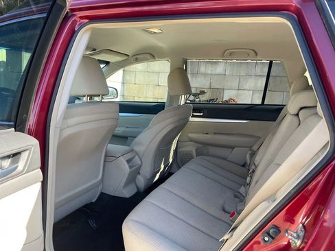 Used 2011 Subaru Outback 2.5i Premium w/ All-Weather Pkg image 13