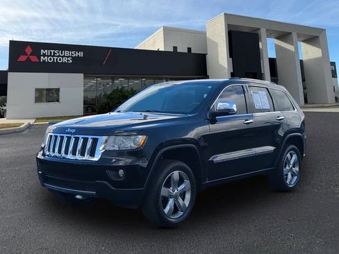 Used 2013 Jeep Grand Cherokee Overland RWD image 1