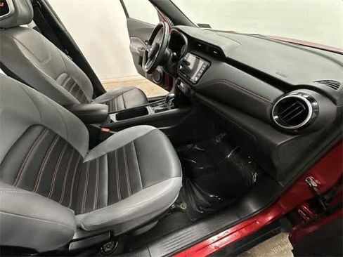 Used 2021 Nissan Kicks SR w/ SR Premium Package image 20