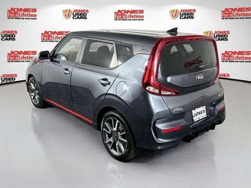 Used 2021 Kia Soul Turbo FWD image 2
