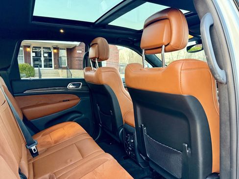 Used 2018 Jeep Grand Cherokee Trackhawk image 25