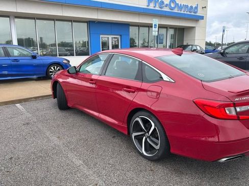 Used 2018 Honda Accord Sport image 10