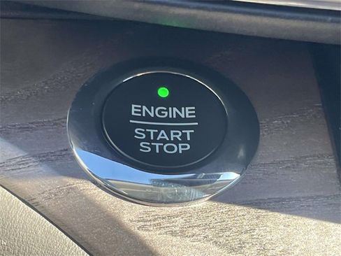 Used 2021 Ford Explorer Platinum w/ Equipment Group 601A image 23