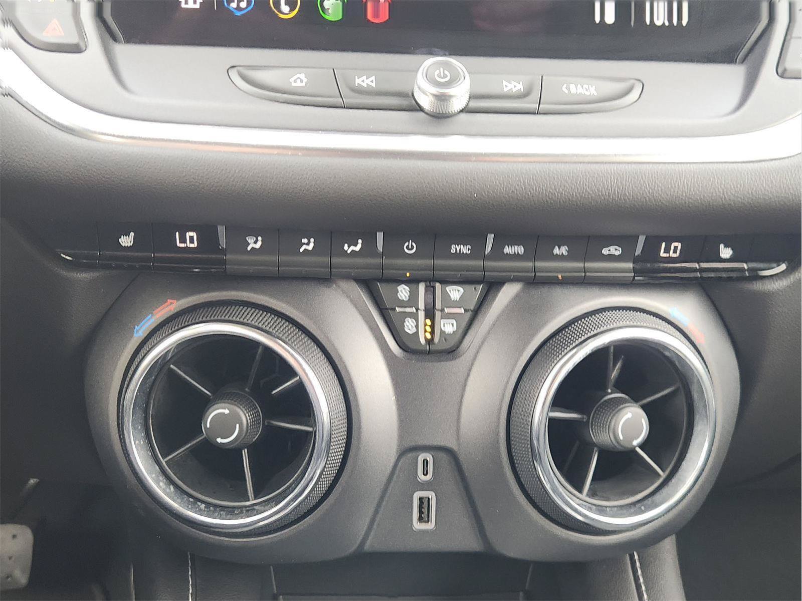 Used 2026 Chevrolet Blazer LT FWD image 19