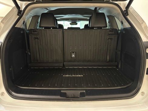 Certified 2022 Toyota Highlander Limited image 31