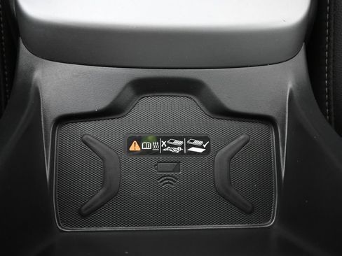 Used 2022 Chevrolet Colorado ZR2 AWD/4WD image 32