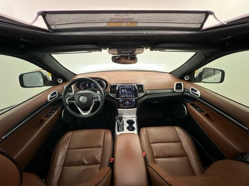 Used 2021 Jeep Grand Cherokee Summit w/ Platinum Series Group image 18