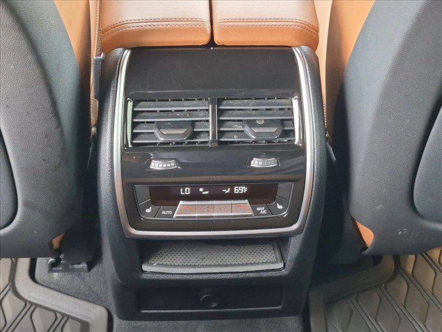 Used 2023 BMW X5 sDrive40i w/ M Sport Package RWD image 15