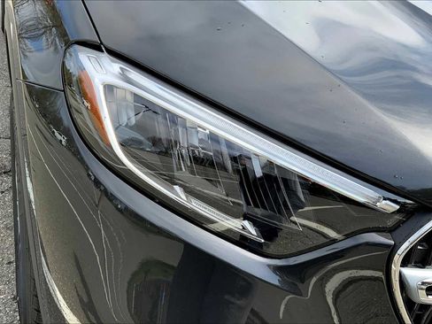 Certified 2025 Mercedes-Benz GLC 300 4MATIC image 17