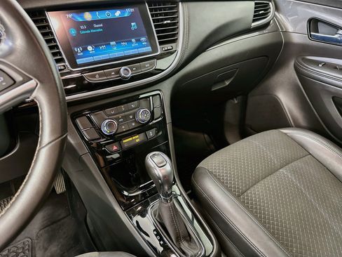 Used 2020 Buick Encore Preferred AWD/4WD image 26