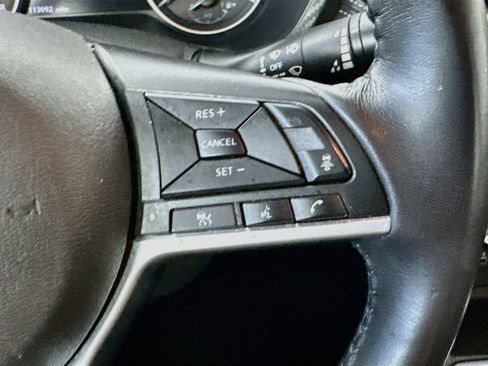 Used 2020 Nissan Sentra SV FWD image 23